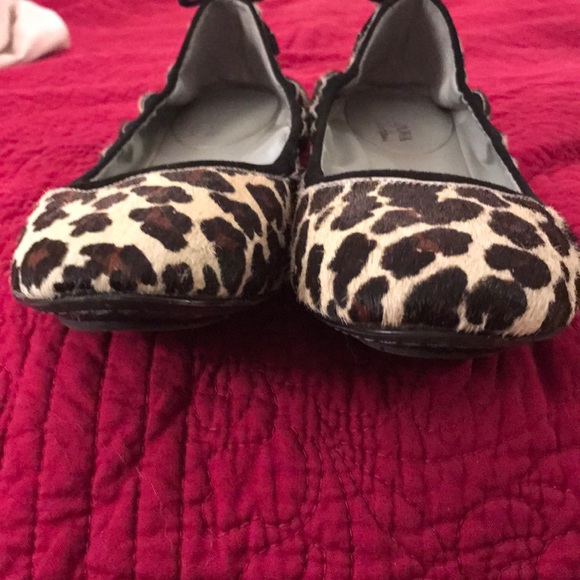 Coke Haan Maria Sharapova Cheetah / Leopard Ballet Flats - Picture 4 of 4